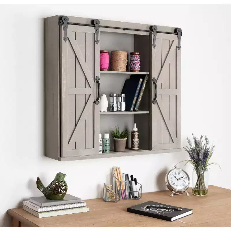 Armoire murale de rangement en bois avec 2 portes coulissantes de style grange – Gris rustique, 3 étagères