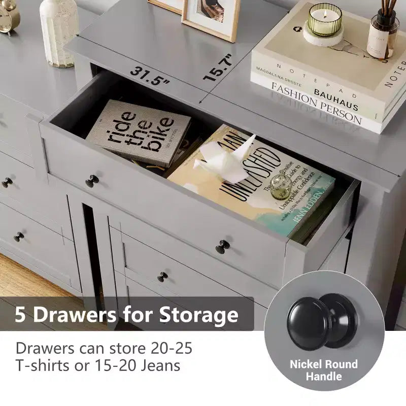 Commode haute à 5 tiroirs avec poignées rondes en nickel et kit anti-basculement – Bois blanc