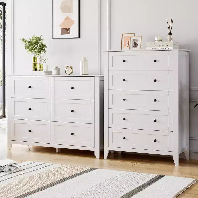 Commode haute à 5 tiroirs avec poignées rondes en nickel et kit anti-basculement – Bois blanc