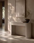 Console fine beige mat avec 2 tiroirs et plateau ovale