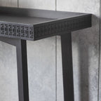 Console en bois de manguier avec motif marqueté et incrustation en bois ajouré