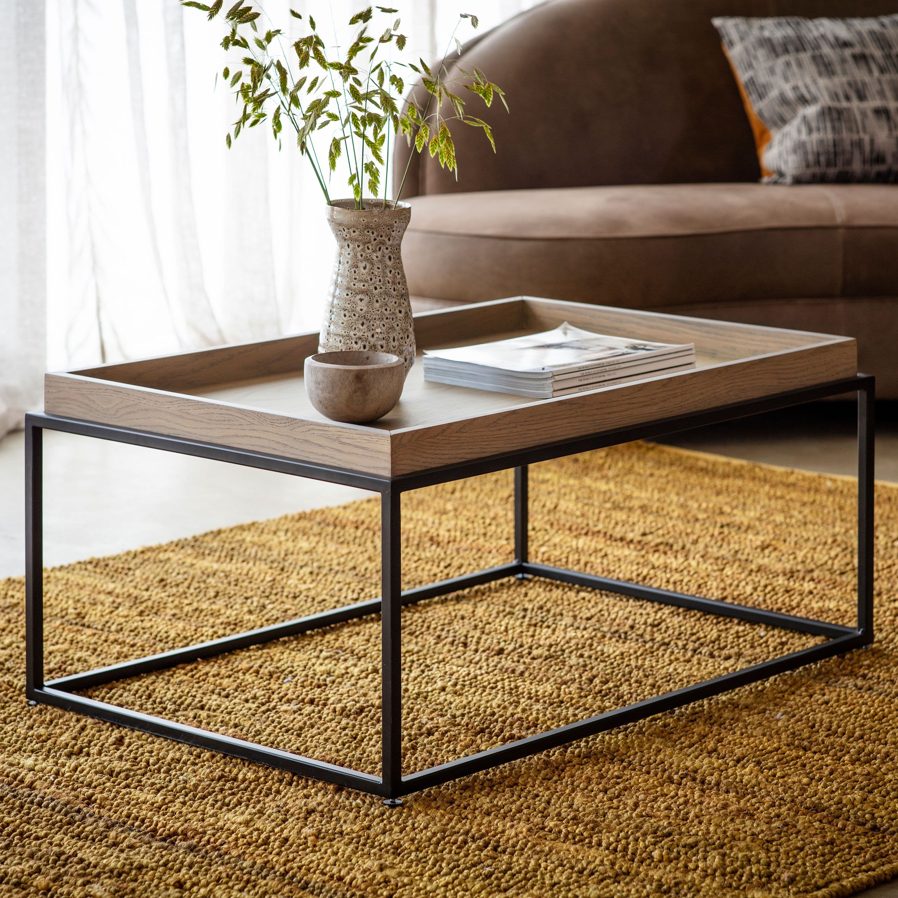 Table basse en chêne de style Mid-Century aux lignes épurées