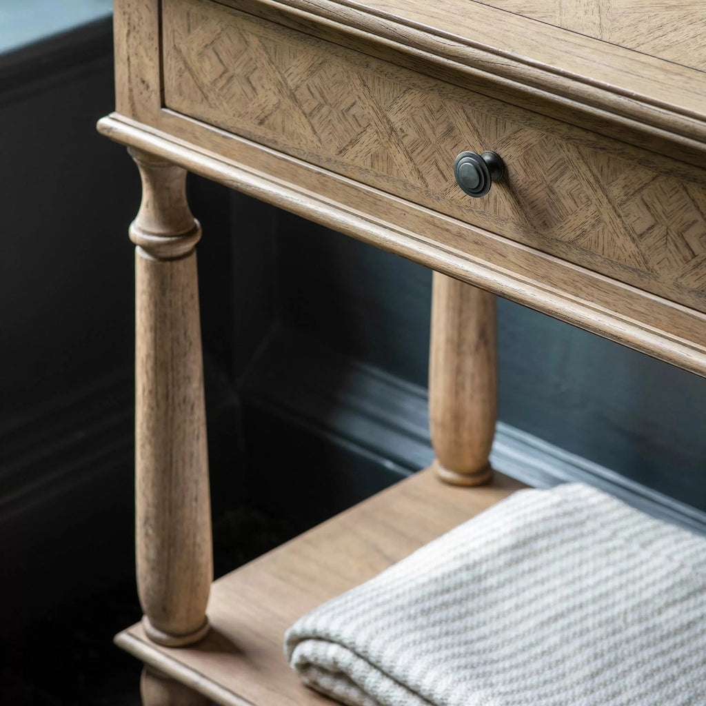 Console de chevet avec 2 tiroirs à incrustation en parquet et pieds tournés