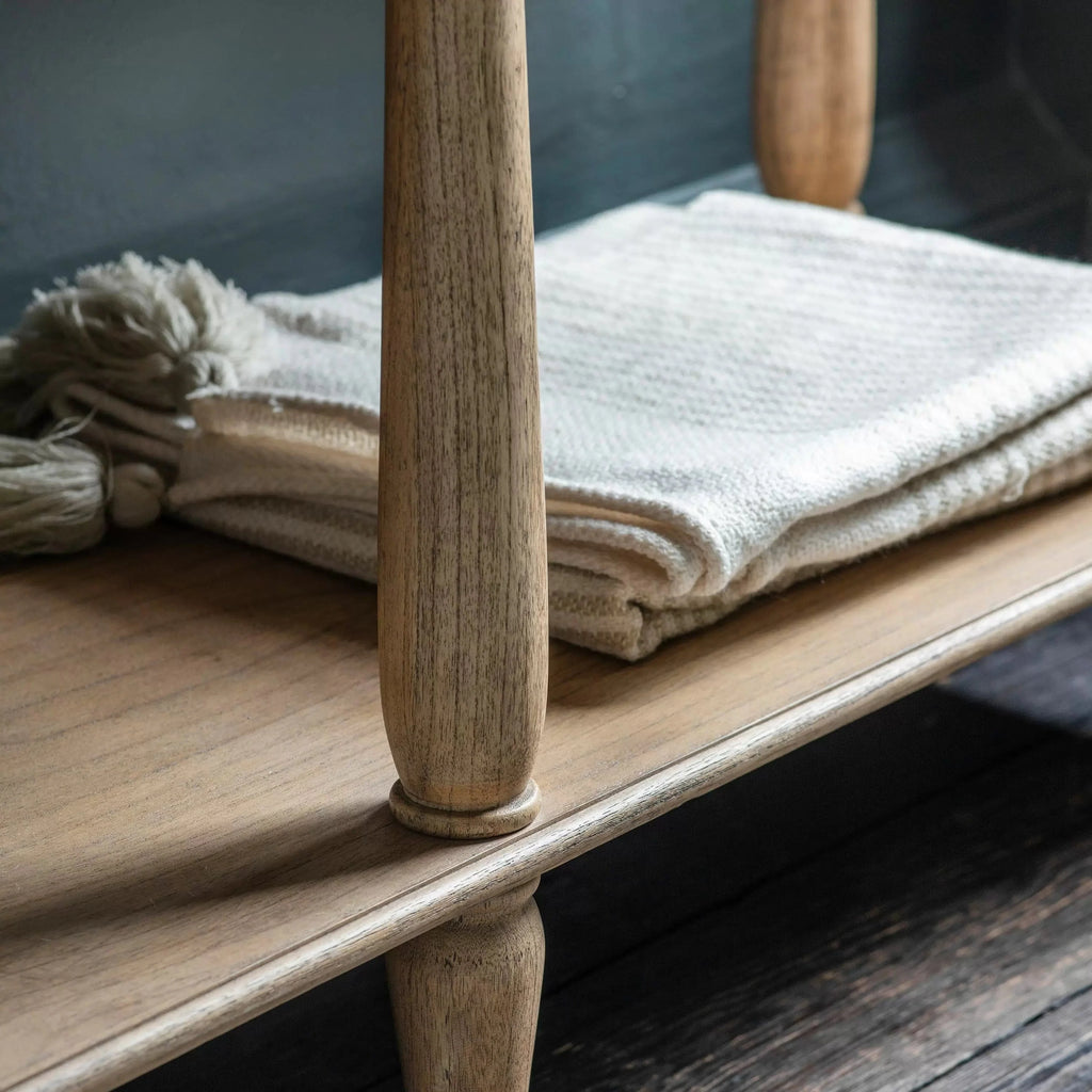 Console de chevet avec 2 tiroirs à incrustation en parquet et pieds tournés