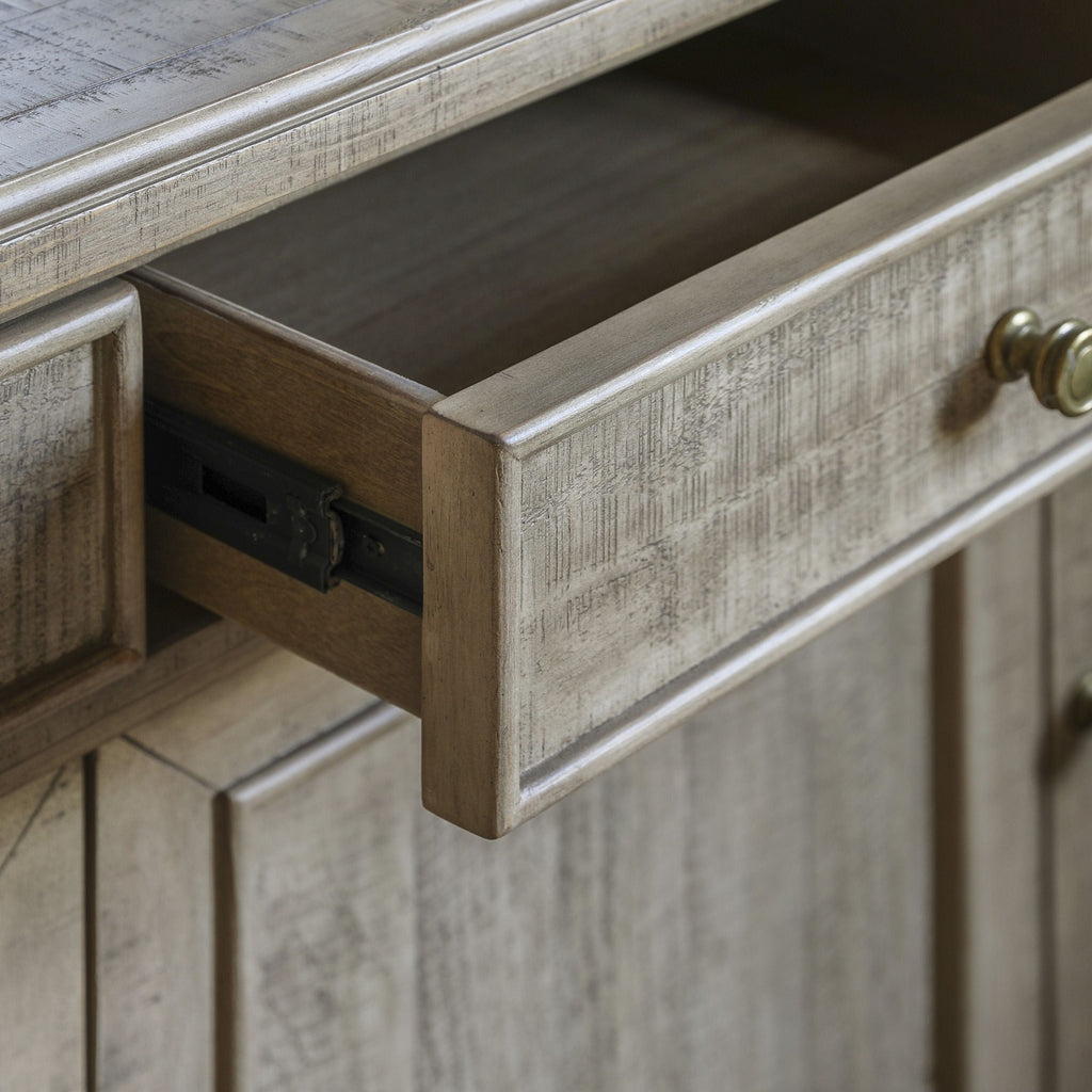 Bahut 3 portes et 3 tiroirs en pin avec finition en bois scié