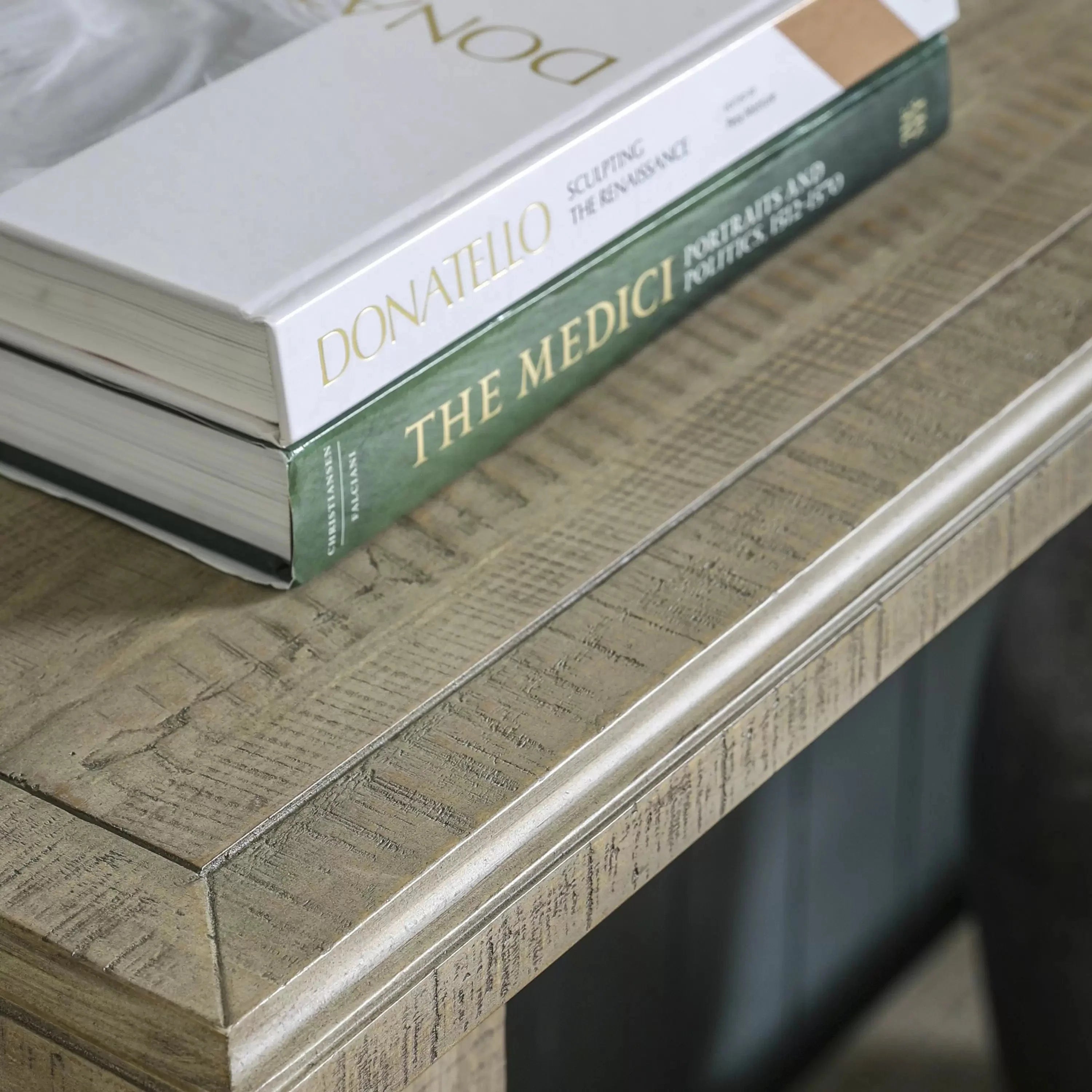 Console en pin rustique avec plateau en bois scié