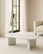 Table basse capsule en marbre blanc de Carrare