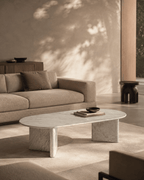 Table basse capsule en marbre blanc de Carrare