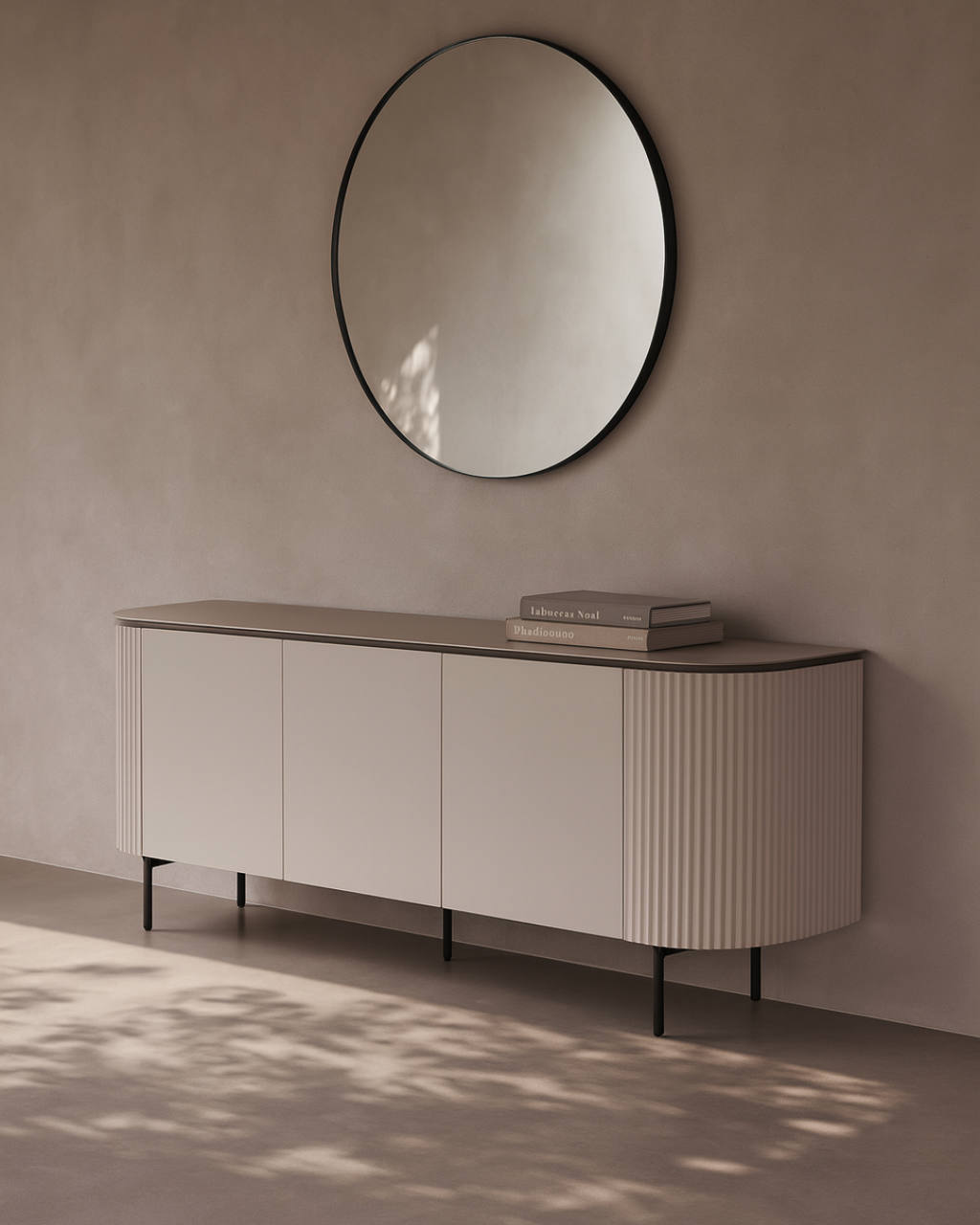 Buffet 3 portes laque beige mat avec plateau en verre et portes à fermeture amortie