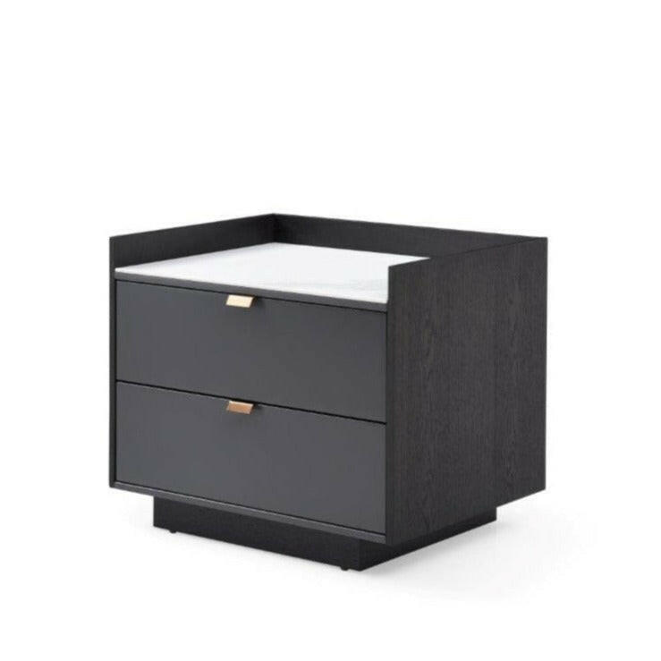 Table de chevet en céramique effet marbre blanc avec façades anthracite et poignées en laiton