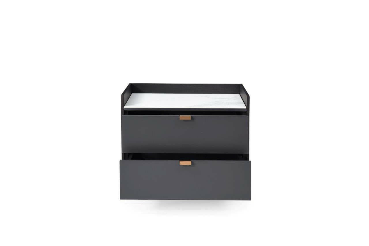 Table de chevet en céramique effet marbre blanc avec façades anthracite et poignées en laiton