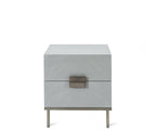 Table de Chevet Placage Gris avec Poignées Bronze et 2 Tiroirs à Fermeture Amortie